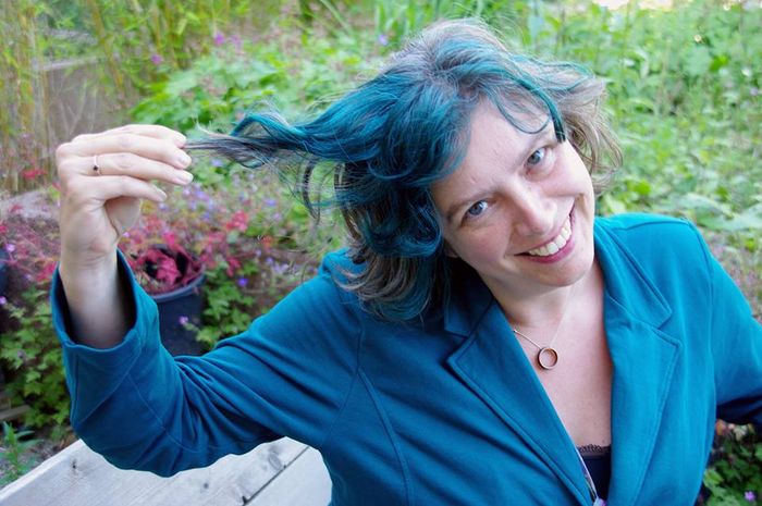 2015-06juni-06-Laura-met-turquoise-haar.jpg