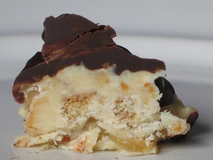 Chocoladenotenrotsje, doorgesneden