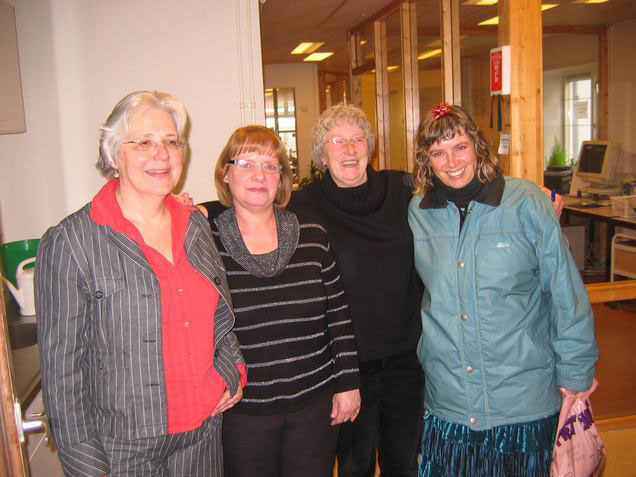 Kitty, Wil, Yvonne, Laura