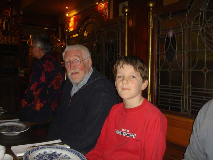 Hans en Age
